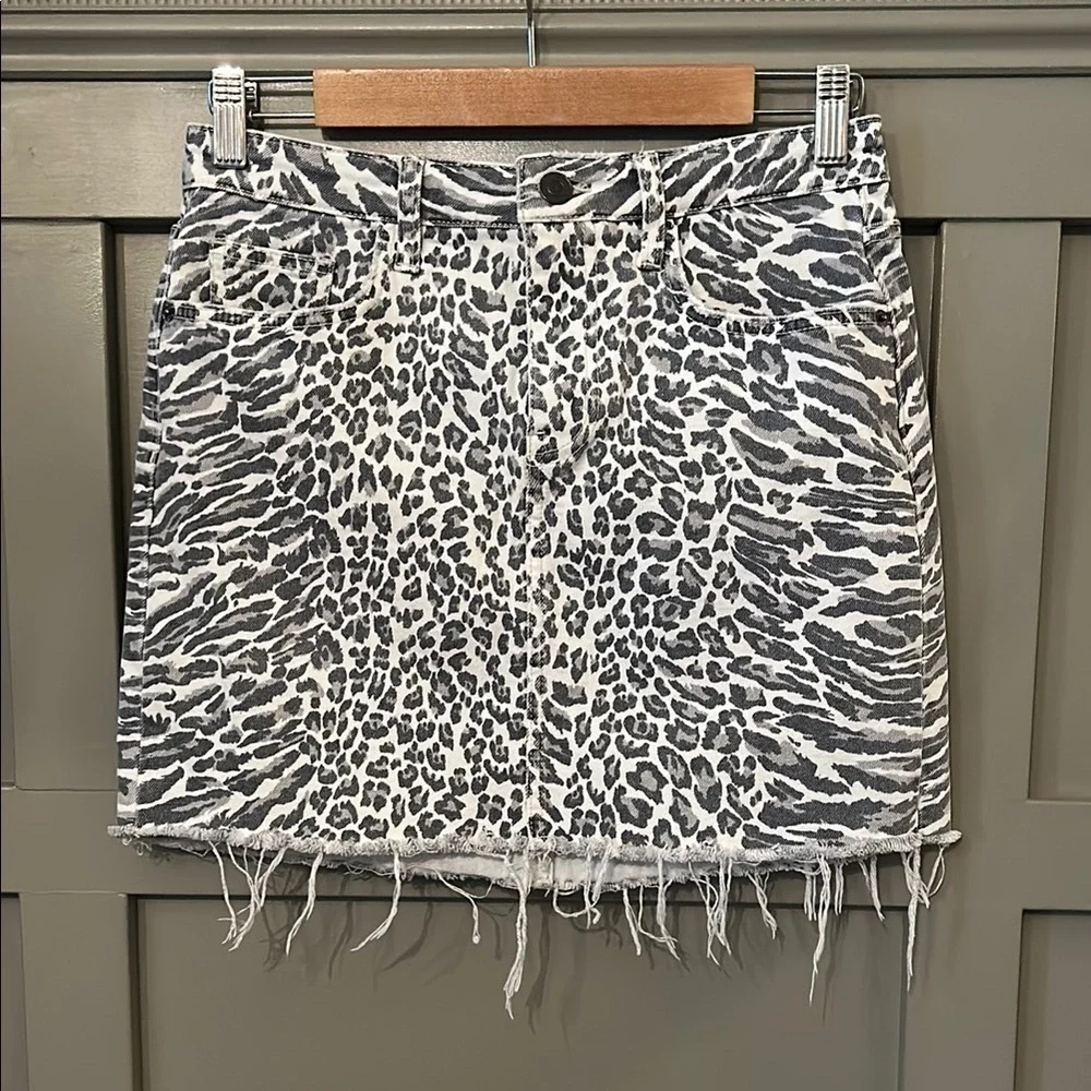 Current/Elliott Leopard Print Denim Mini Skirt Gray White Raw Hem Size 28